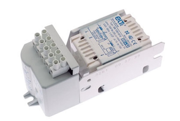 ELT 6216104 VSI 15/23-A2-ARCE-100-DP-P compleet vsa met ontsteker en condensator en ingebouwde thermische beveiliging voor SON 150W of  HQI 150W