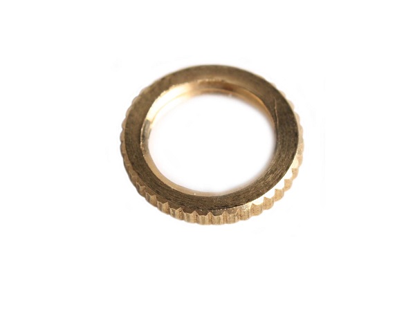 Ronde kartelmoer M10 messing M10x1 13x2,5mm